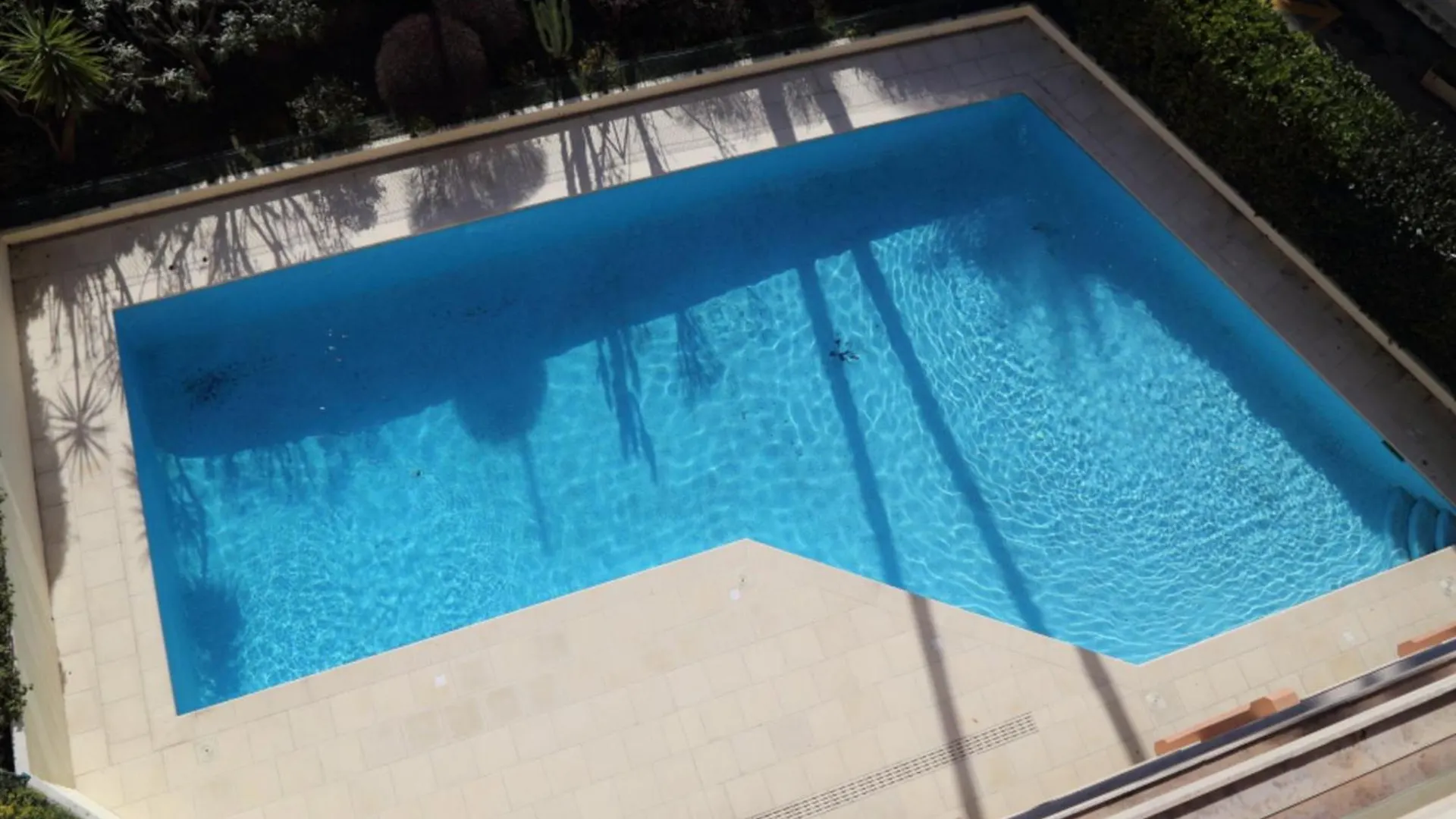 2P Calme Avec Terrasse, Piscine, Parking Et Wifi - Fr-1-196-368 Apartment Menton 0*,  France
